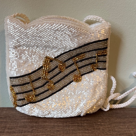 Cream and Gold Beaded Music Note Mini Bag - Picture 4 of 6